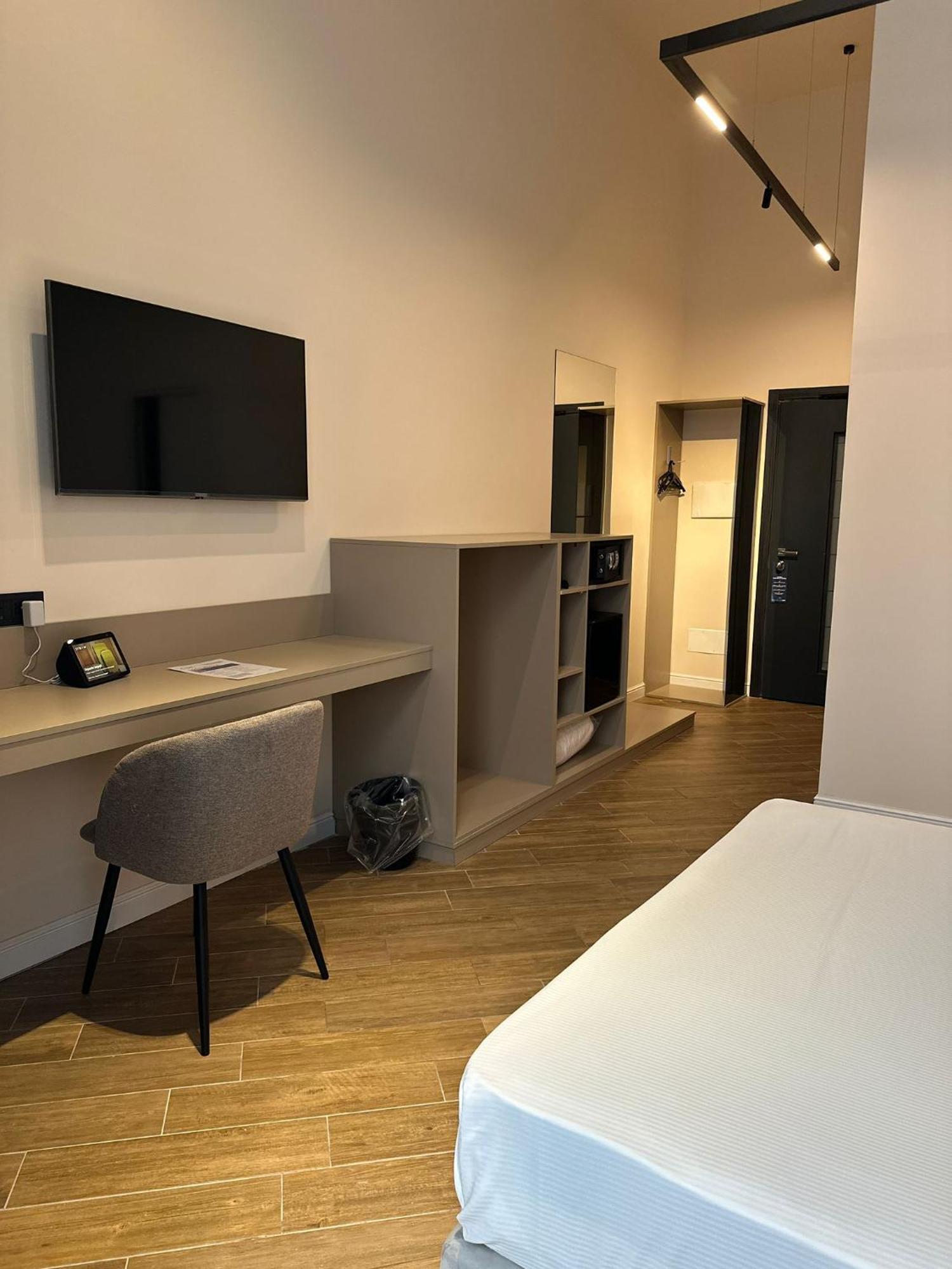 Maison Toledo Suites ナポリ エクステリア 写真