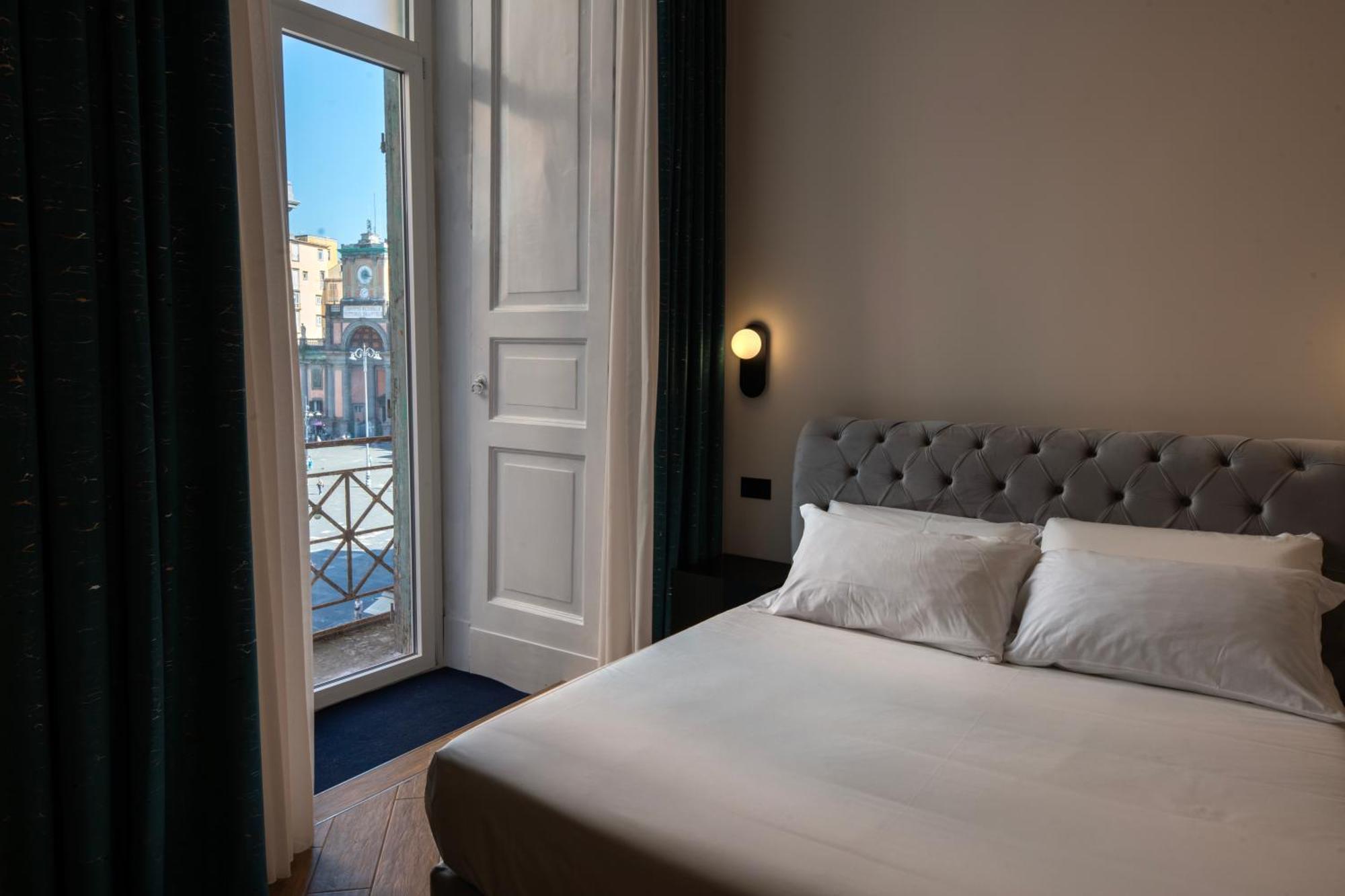 Maison Toledo Suites ナポリ エクステリア 写真